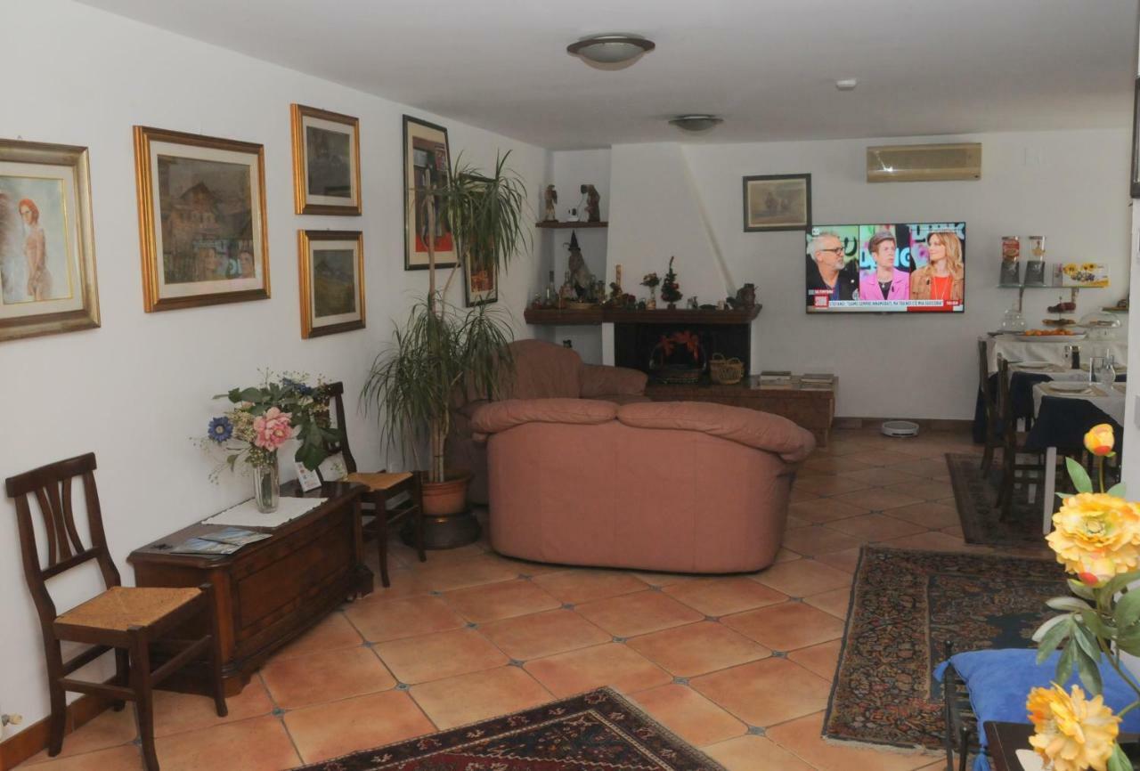 La Casa Di Luna ซัน เบเนเดตโต เดล ตรอนโต ภายนอก รูปภาพ
